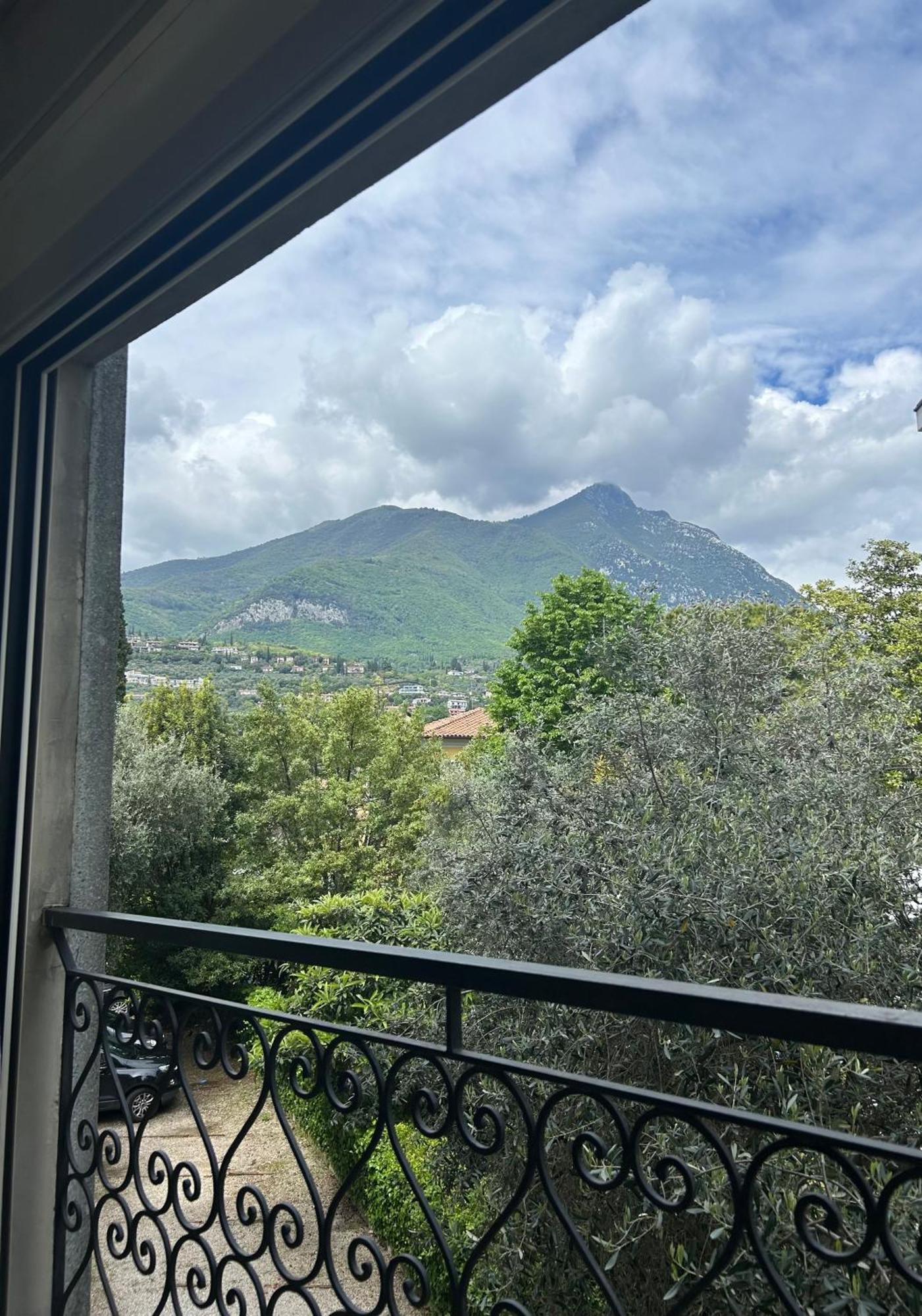 Appartamento Lido 'With Parking Space Included' Toscolano-Maderno Exterior foto