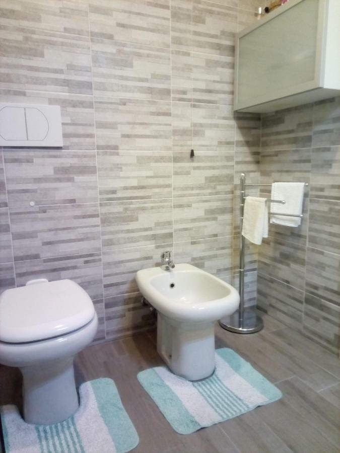 Appartamento Lido 'With Parking Space Included' Toscolano-Maderno Exterior foto