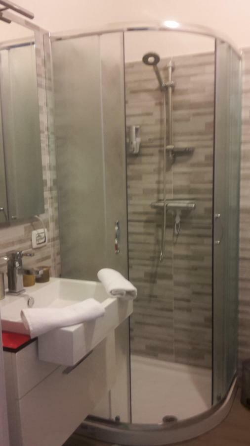 Appartamento Lido 'With Parking Space Included' Toscolano-Maderno Exterior foto